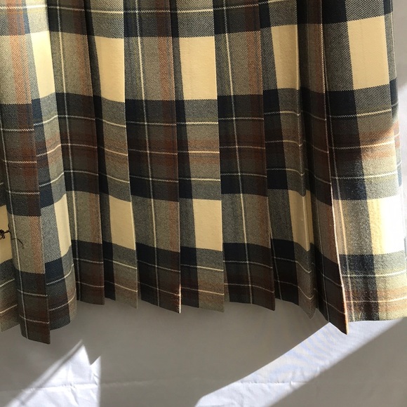 Aljean Petits 100% Wool Plaid Pleated Skirt - Picture 7 of 7